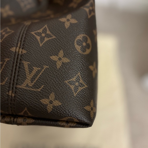 Louis Vuitton Graceful MM - Picture 11 of 16